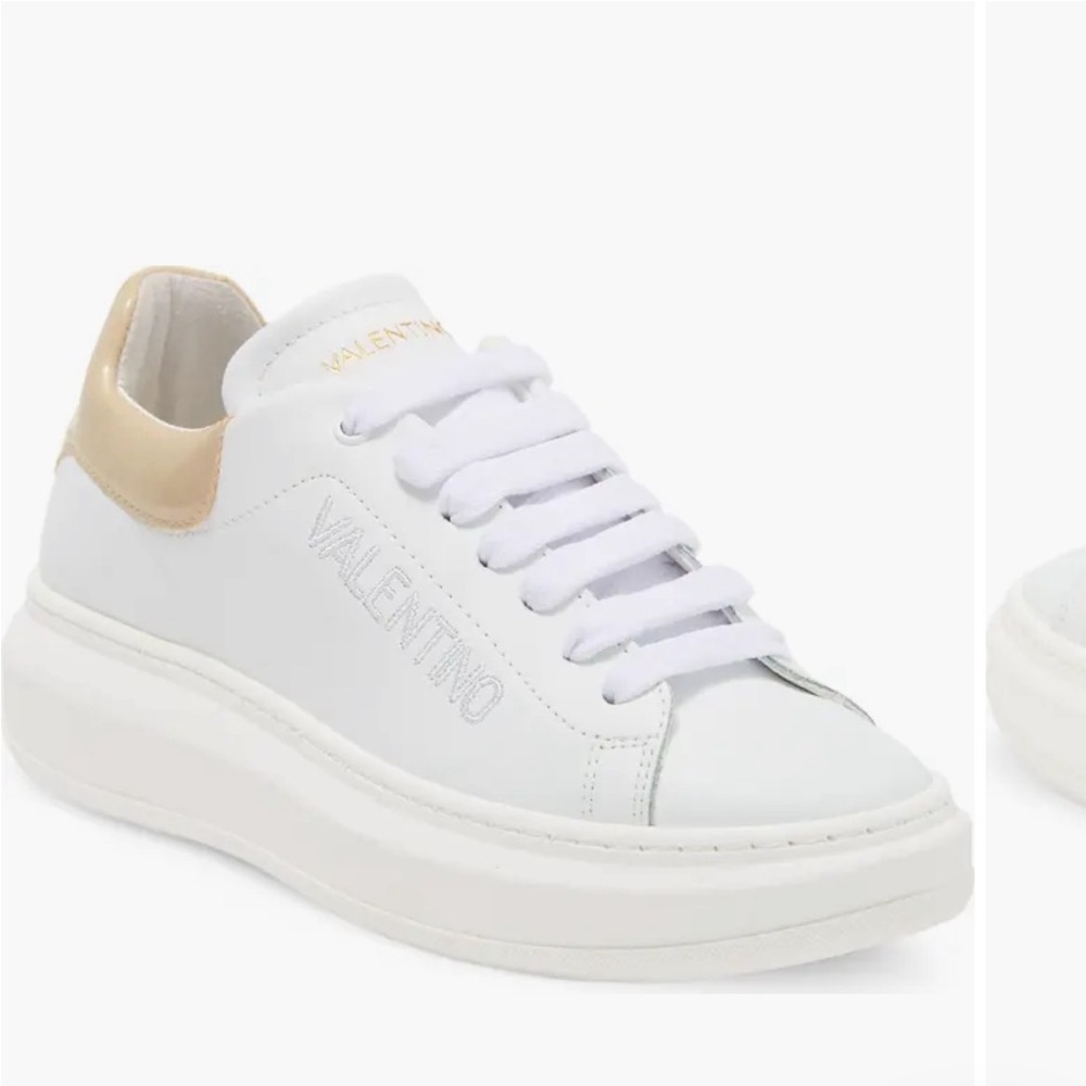 Fresia Low Top Sneaker (Women)
VALENTINO BY MARIO VALENTINO Size 7 New